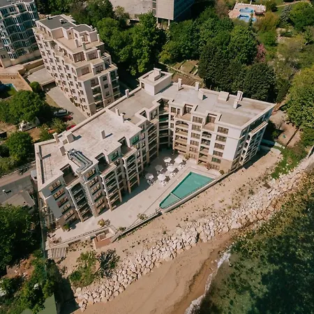 Cabacum Plaza Beach - High-speed Wifi Apartment *