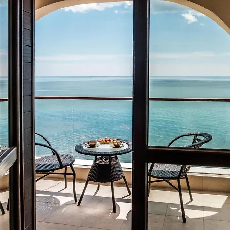 Cabacum Plaza Beach - High-speed Wifi * Golden Sands