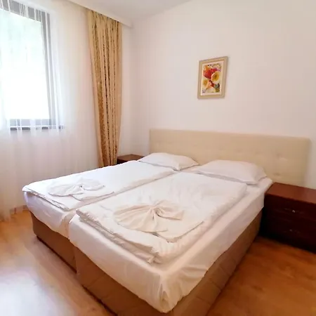 Cabacum Plaza Beach - High-speed Wifi غولدن ساندز