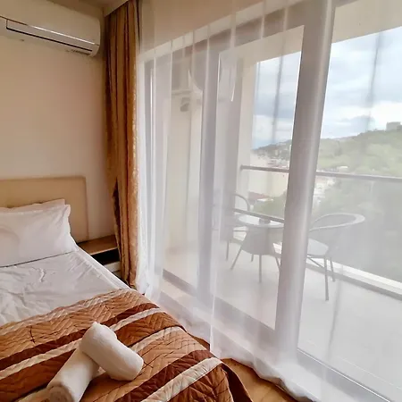 Cabacum Plaza Beach - High-speed Wifi Apartment Golden Sands