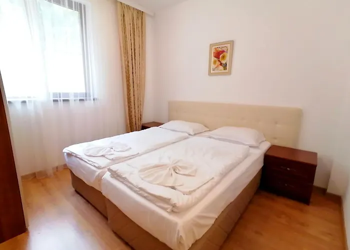 Cabacum Plaza Beach - High-speed Wifi غولدن ساندز