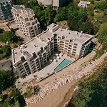 Cabacum Plaza Beach - High-speed Wifi Apartament *