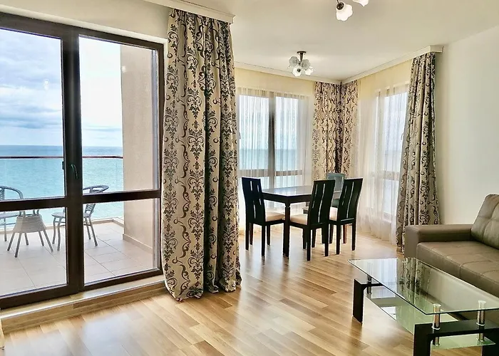 Cabacum Plaza Beach - High-speed Wifi Apartment