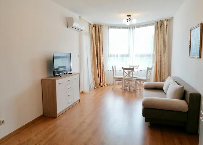 Cabacum Plaza Beach - High-speed Wifi Apartment