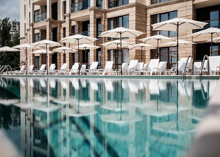 Cabacum Plaza Beach - High-speed Wifi Apartment Golden Sands